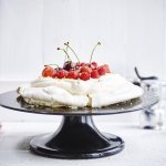 Pavlova met rood fruit