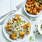 Couscous de chou-fleur, graines de tournesol et potiron grillé