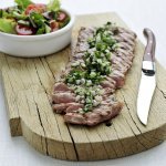 Entrecote met pittige salsa van sjalot en tuinkruiden