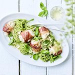 Saltimbocca van wijting met pasta en pesto van spinazie