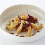 Tempura van tongschar met tartaar van tomaat