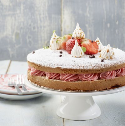 Miserable met aardbeiencreme - Cooperatie Hoogstraten Miserable met aardbeiencreme - Cooperatie Hoogstraten