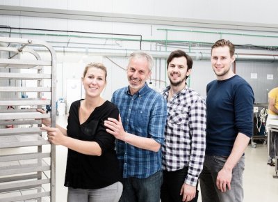 Dochter Nele, Stefaan Deraeve, zonen Karel en Lieven - © Bioforum/François De Heel Dochter Nele, Stefaan Deraeve, zonen Karel en Lieven - © Bioforum/François De Heel