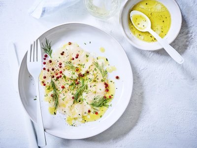 Carpaccio van sint-jakobsnoten Carpaccio van sint-jakobsnoten