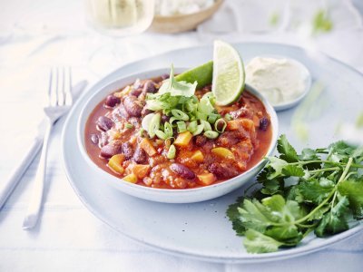 Chili sin carne met zure room Chili sin carne met zure room