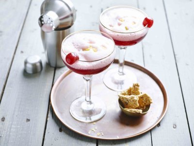 Cocktail met kriekbier en rum