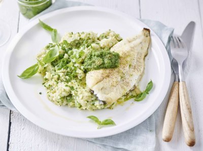 Tarbot met salsa verde en een zomerse puree Tarbot met salsa verde en een zomerse puree