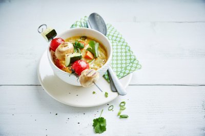 Witloofcurry met groentespiesjes Witloofcurry met groentespiesjes