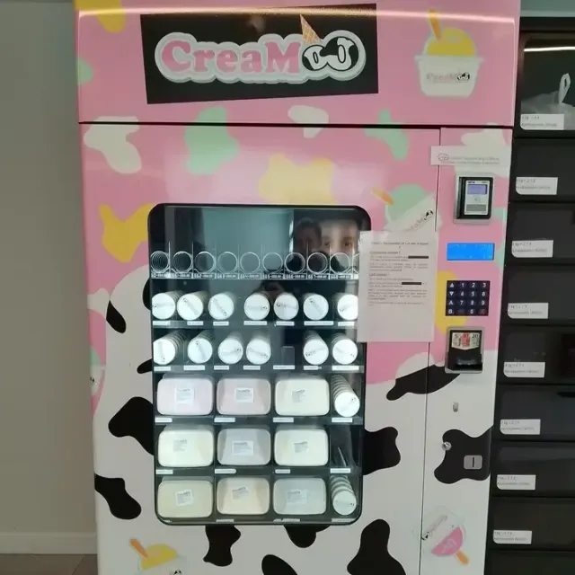CREAMOO Ijs- en aardappelautomaat Kortrijk