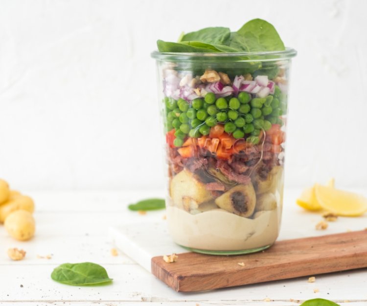 Aardappelsalade on the go met tahinidressing