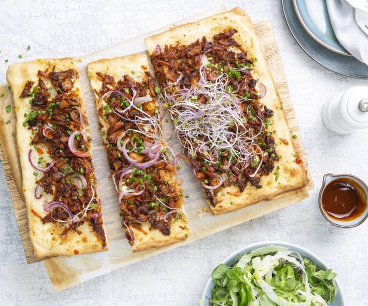 Flammkuchen met pulled pork Flammkuchen met pulled pork
