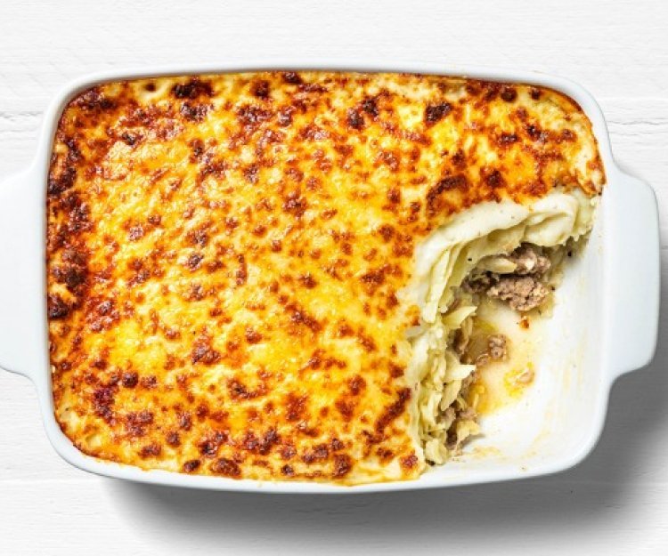 Gratin de pommes de terre, chou blanc et haché Gratin de pommes de terre, chou blanc et haché