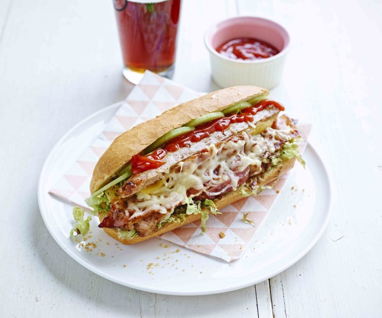Hotdog au lard et au fromage Hotdog au lard et au fromage