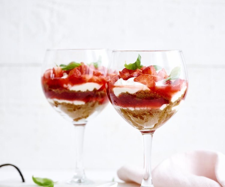 Aardbeien-speculaas trifle