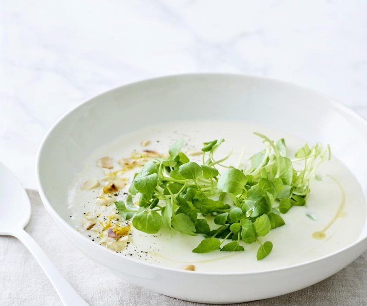 Velouté de cresson aux amandes