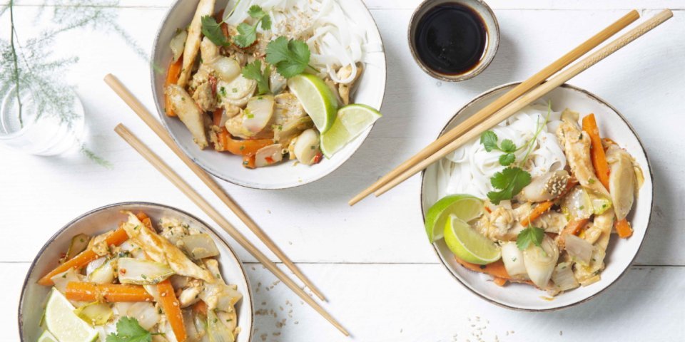 Aziatische wok met witloof en kip Aziatische wok met witloof en kip