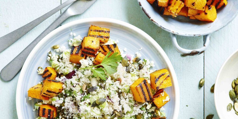 Couscous de chou-fleur, graines de tournesol et potiron grillé