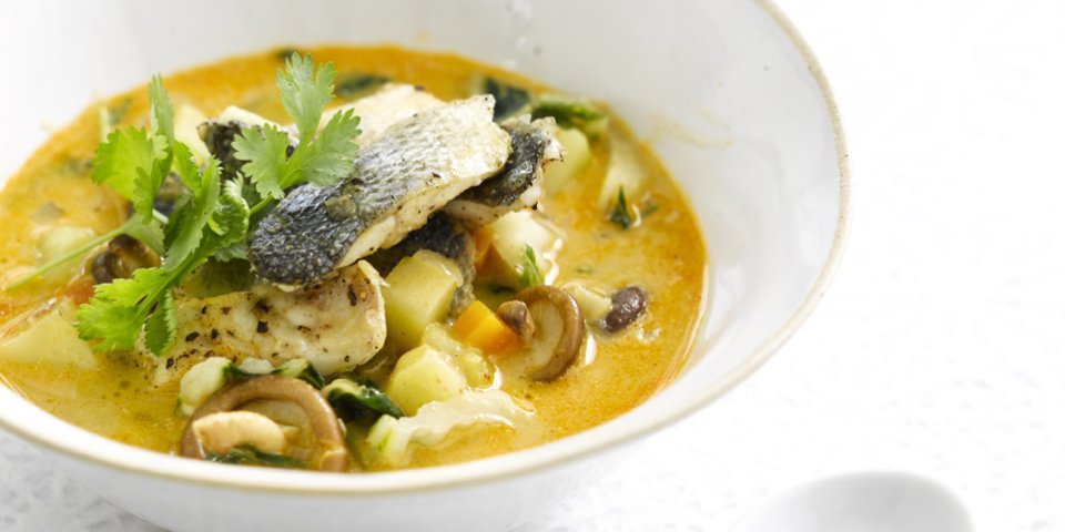 Curry de pommes de terre au loup de mer Curry de pommes de terre au loup de mer