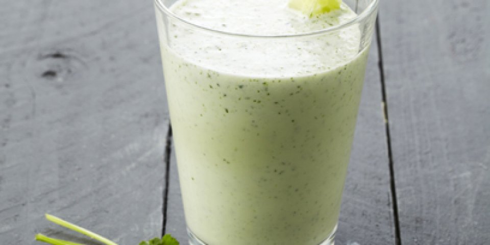 Milkshake met komkommer en koriander