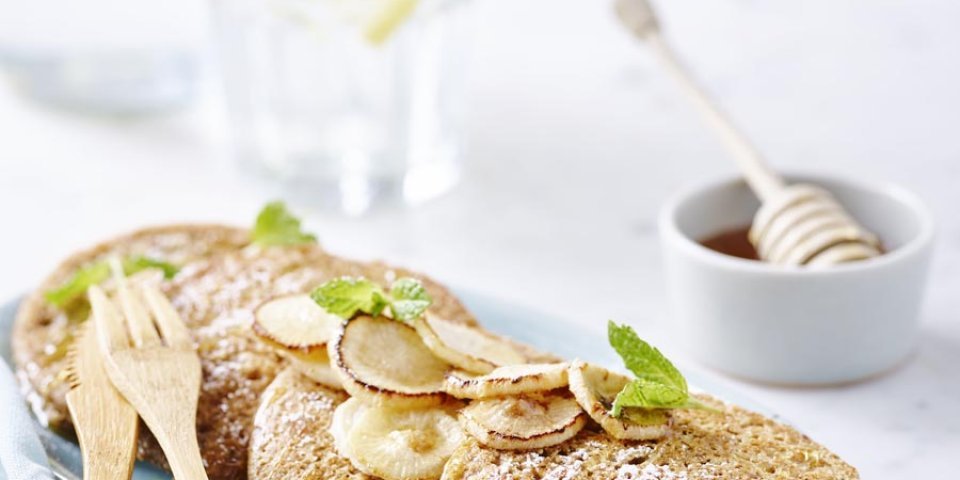Havermoutpannenkoeken met honing en yacon Havermoutpannenkoeken met honing en yacon