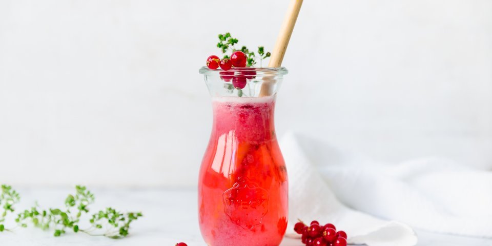 Limonade van rode bessen Limonade van rode bessen