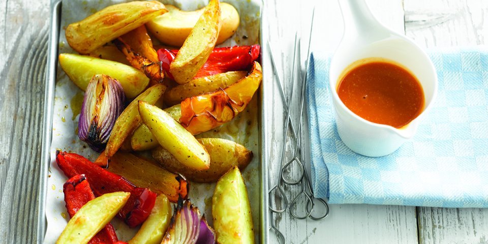 Pommes de terre au four, sauce barbecue Pommes de terre au four, sauce barbecue