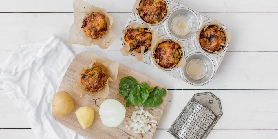 Ontbijtmuffins met aardappel Ontbijtmuffins met aardappel
