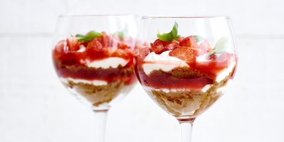 Aardbeien-speculaas trifle