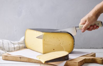 Kaas aansnijden