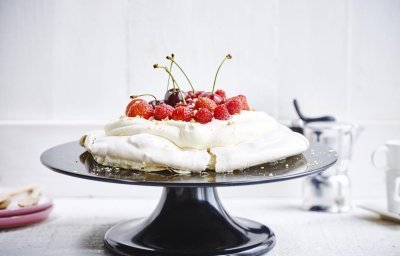 Pavlova met rood fruit