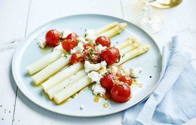 Asperges met kerstomatensalsa