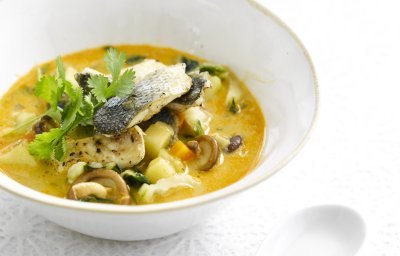 Curry de pommes de terre au loup de mer