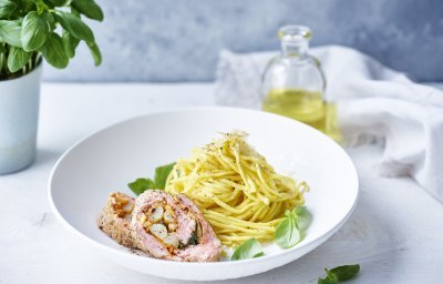 Gevuld kalfsgebraad met mozzarella en tomatentapenade 