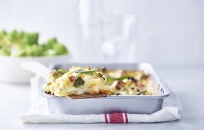 Gratin met romanesco, zoete aardappel en salie