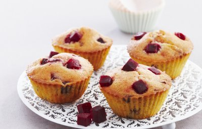 Muffins de betteraves rouges, framboises et chocolat blanc