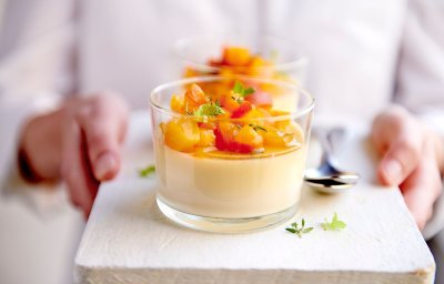 Panna cotta met abrikozen