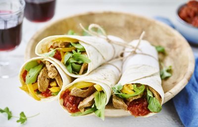 Pita wrap met lamsvlees en tomatenchutney