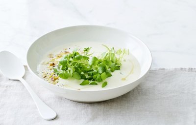 Velouté van waterkers en amandelen