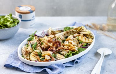 Warme salade met witloof, appel en inktvis 