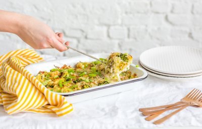 Zalm-aardappelschotel met broccoli