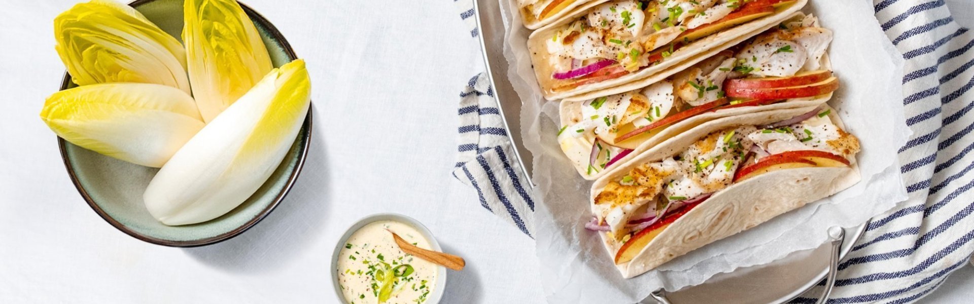 Taco met gebakken schelvis en witloofsalade