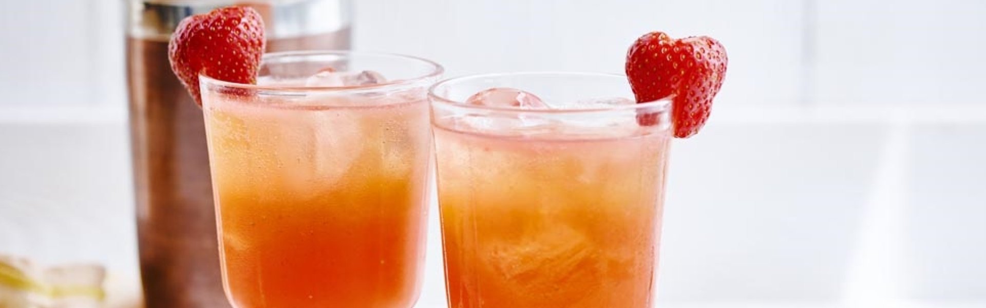Aardbei-cointreau cocktail Aardbei-cointreau cocktail