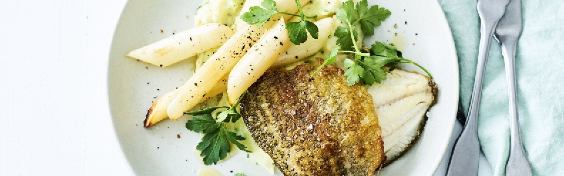 Omegabaars met schorseneren en puree Omegabaars met schorseneren en puree