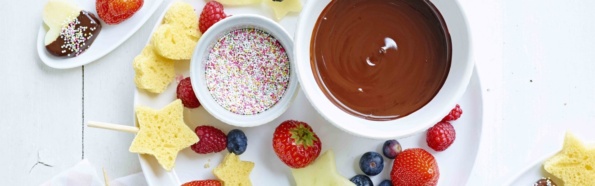Chocoladefondue met vers fruit Chocoladefondue met vers fruit
