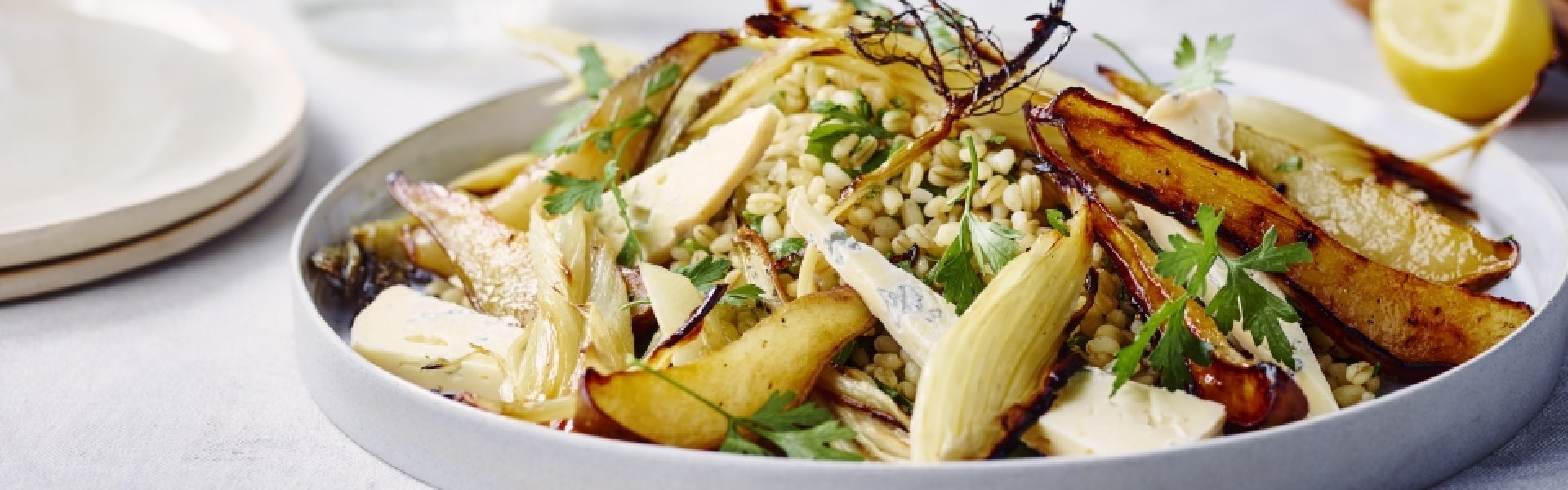 Salade met peer, venkel, blauwe kaas Salade met peer, venkel, blauwe kaas