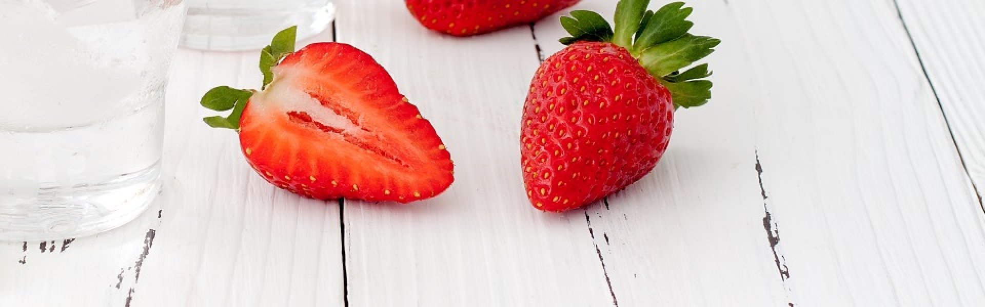 Maak je eigen Tomorrowland-smoothie met aardbeien